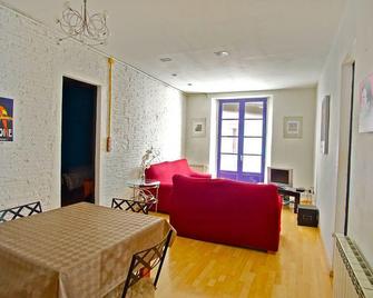La Lleona Apartment - Girona - Dining room