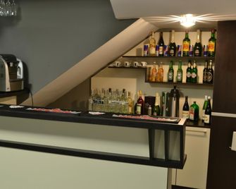 Gp Hotel - Bărcăneşti - Bar