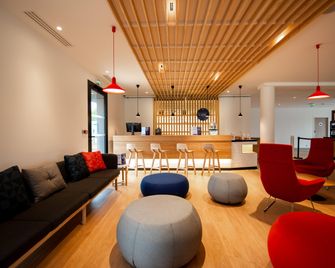 Holiday Inn Express Arcachon - La Teste By IHG - La Teste-de-Buch - Lounge
