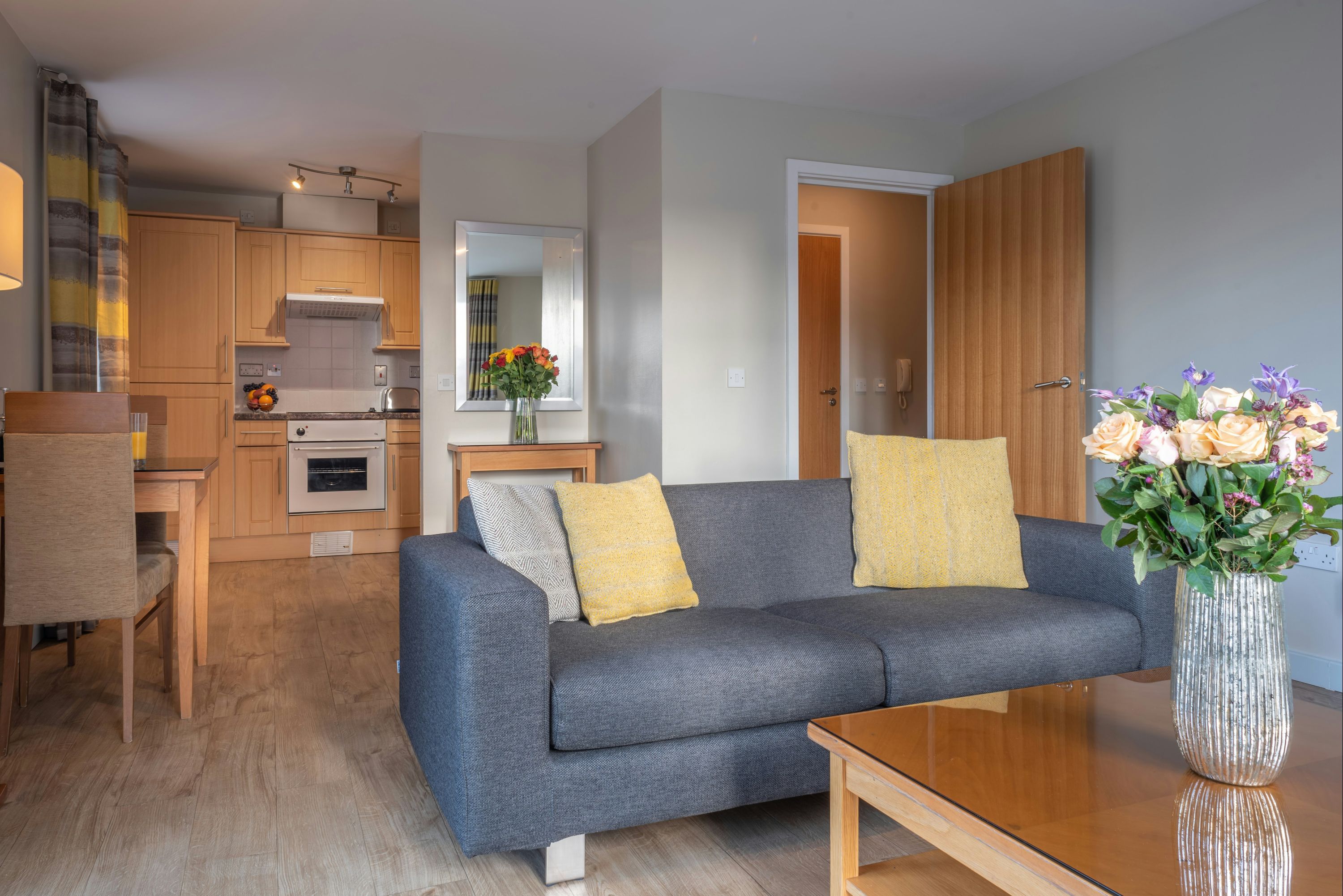 Premier Suites Birmingham - Birmingham - Dining room