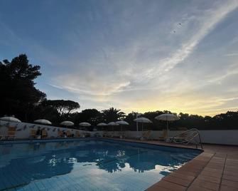Hotel Capo Di Stella - Capoliveri - Piscina