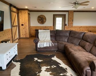 Cozy Farm House - Lake Placid - Obývací pokoj