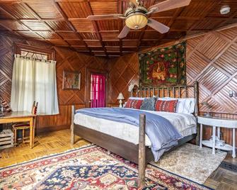 The Castle, Historic High Peaks Mansion - Keene