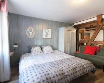 Gîtes de la Maison Vigneronne, au Coeur de Ribeauvillé - Ribeauvillé - Slaapkamer