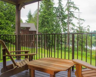 The Cottages on Salt Spring Island - Ganges - Balcony