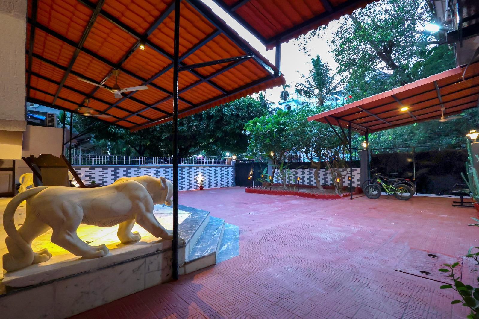 Presidential Villa - Kandivali East - מומבאי - לובי