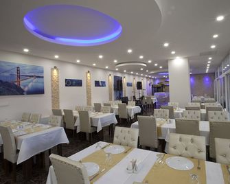 Demirkoy/Igneada Parlak Resort Hotel - İğneada - Restaurante