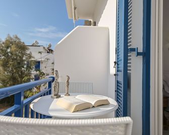 Hotel Zeus - Naxos - Balcony
