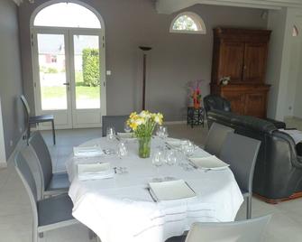 Jolie Maison de Campagne en pierre de tuffeau - Longué-Jumelles - Salle à manger