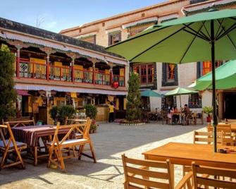 Lhasa Badacang Hotel - Lhasa - Terasa