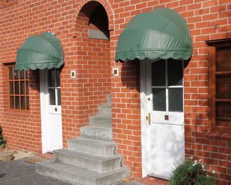 Bay Hotel Apartments - Sandy Bay - Vista del exterior