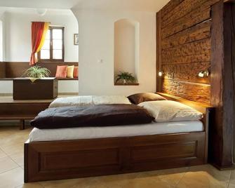 Staromestsky Penzion - Tábor - Habitación