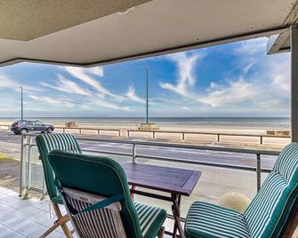 Les Goélands - vue mer à moins d1 Km de la plage - Bray-Dunes - Balcon