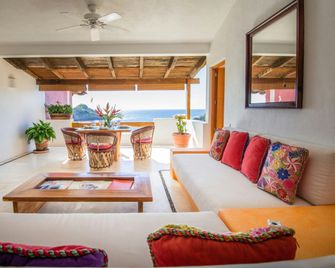 Casitas in Careyes - Costa Careyes - Living room