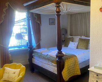 Parlors Hall Hotel - Bridgnorth - Bedroom