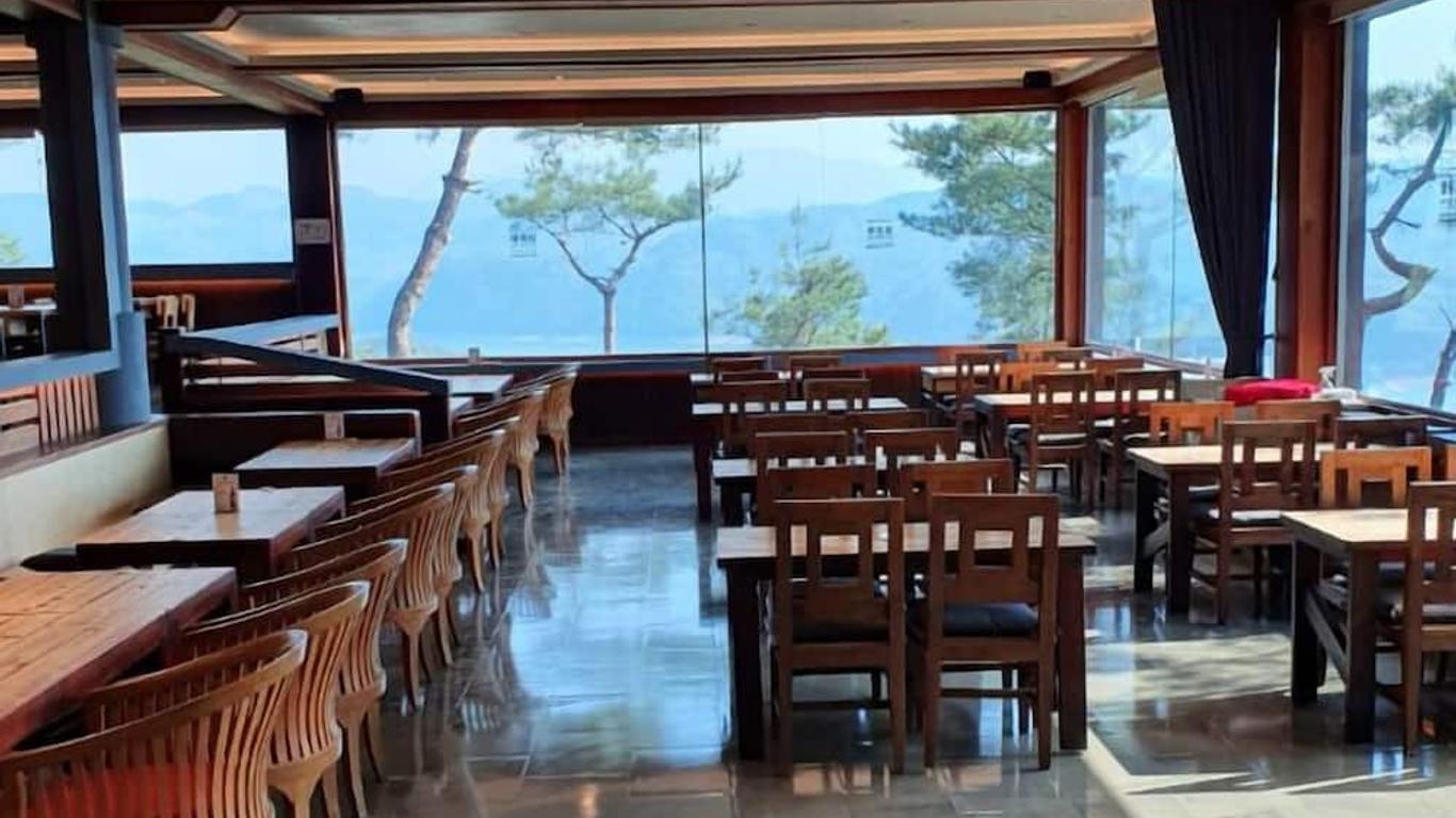 클럽 이에스 제천리조트