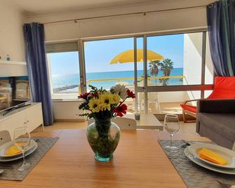 T1 Praiamar 3f Fr Mar A C Estacionament - Quarteira - Salle à manger