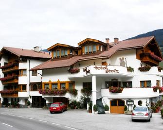 Hotel Stolz - Matrei am Brenner - Building