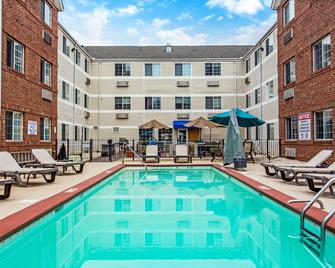 MainStay Suites Greenville Airport - Greer - Pool