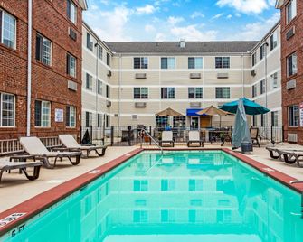 MainStay Suites Greenville Airport - Greer - Pool