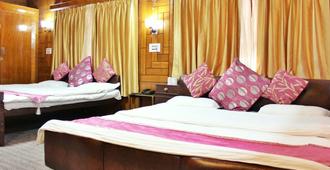 Walisons Hotel - Srinagar - Soveværelse