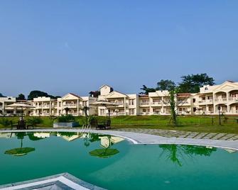 Royale De' Casa Resort Kaziranga - Kaziranga - Zwembad