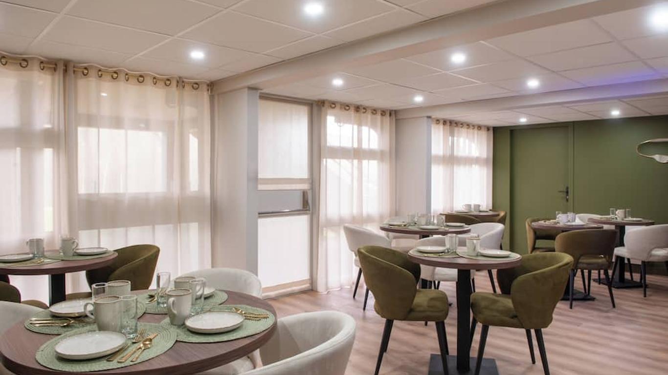 أوتل دوليفيت أورليان سود