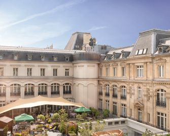 Crowne Plaza Paris - Republique By IHG - Paris - Outdoors view