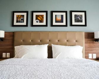 Hampton Inn by Hilton Durango - Durango - Soverom