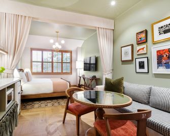 Palihouse Hyde Park Village - Tampa