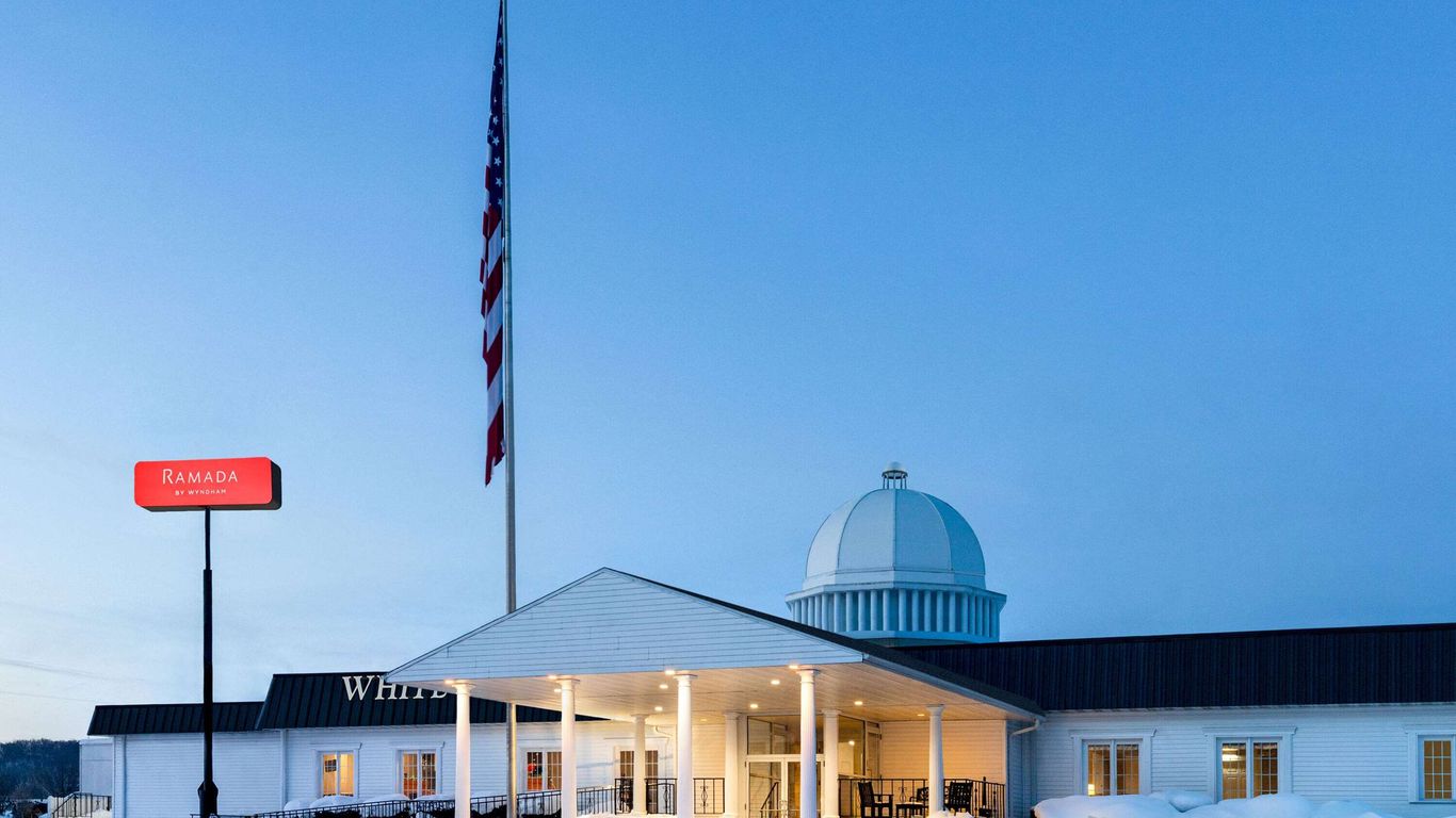 Ramada by Wyndham Richland Center