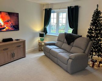 Number 26 Van Dyk Village - Chesterfield - Living room