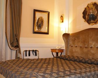 Boutique Hotel Trevi - Rome - Chambre
