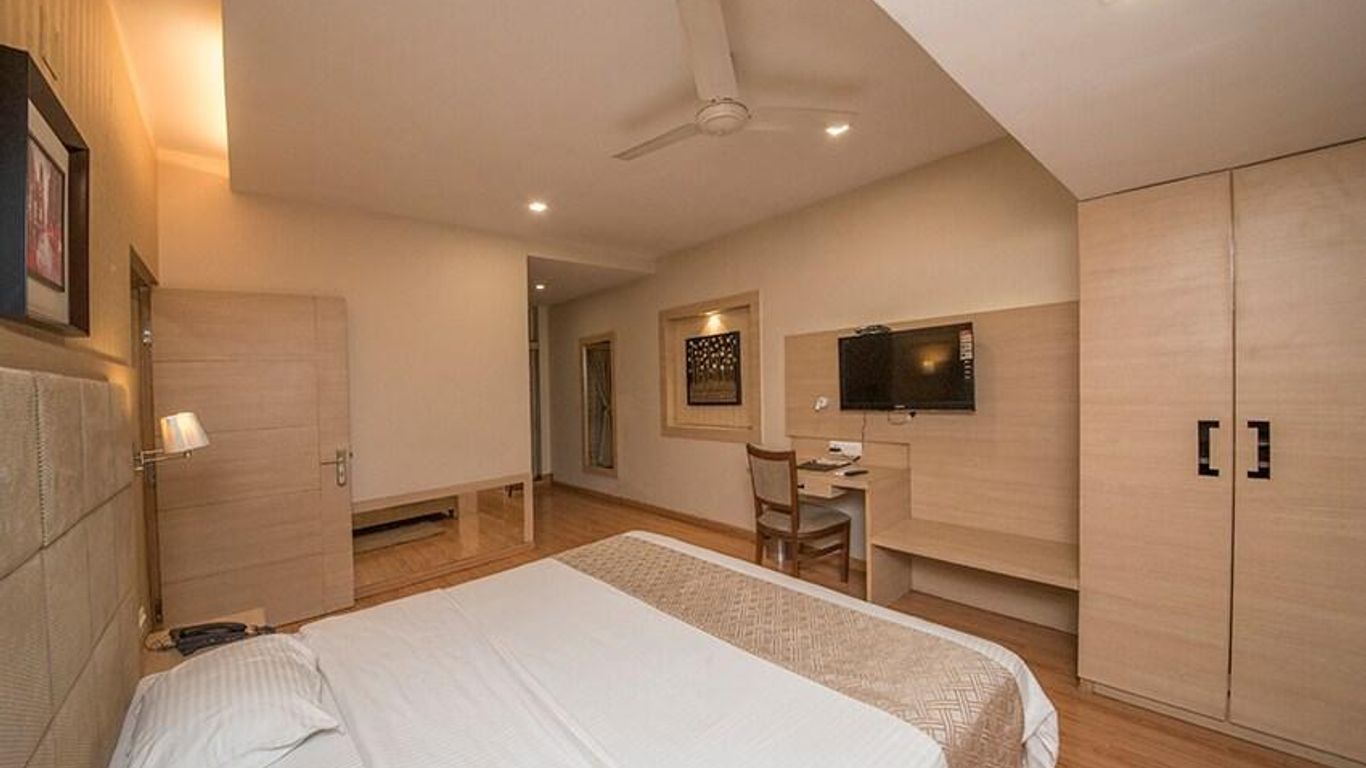 Yashwee International Hotel