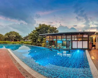 Club Mahindra Puducherry - Pondicherry - Pool