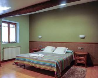 Casa Rural Altzibar-berri - Urnieta - Habitación