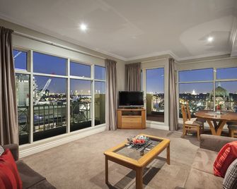 Flinders Landing Apartments - Melbourne - Living room