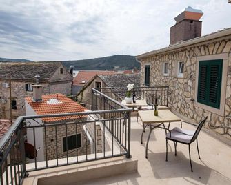 Pansion Kamenar - Primosten - Balkon