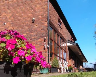 Brook Barn B&B - Liverpool - Außenansicht