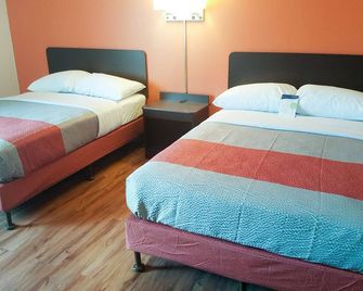 Motel 6 Maryland Heights Mo - Maryland Heights - Bedroom