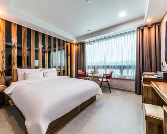 Anseong Lake Hotel - Anseong - Habitación