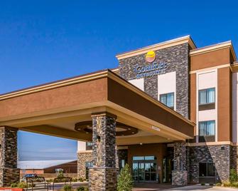 Comfort Inn and Suites Moore - Oklahoma City - Moore - Edificio