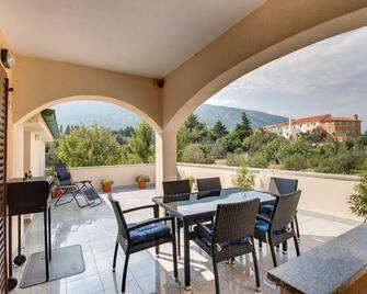 Apartments with a parking space Nerezine, Losinj - 12149 - Nerezine - Balcony