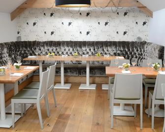 The Mendip Inn - Shepton Mallet - Restaurant