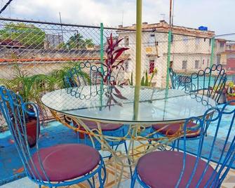 Casa Ramiro's House - La Habana - Balcón
