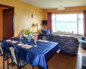 روسباي بيتش كوتيدج نمور 6 - غلينبييغ - غرفة طعام