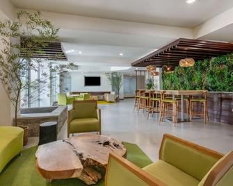 Condado Palm Inn San Juan, Tapestry Collection by Hilton - San Juan - Lobby