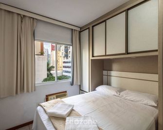 Apto c varanda próx praia loc. privilegiada MRN302 - Balneário Camboriú - Habitació