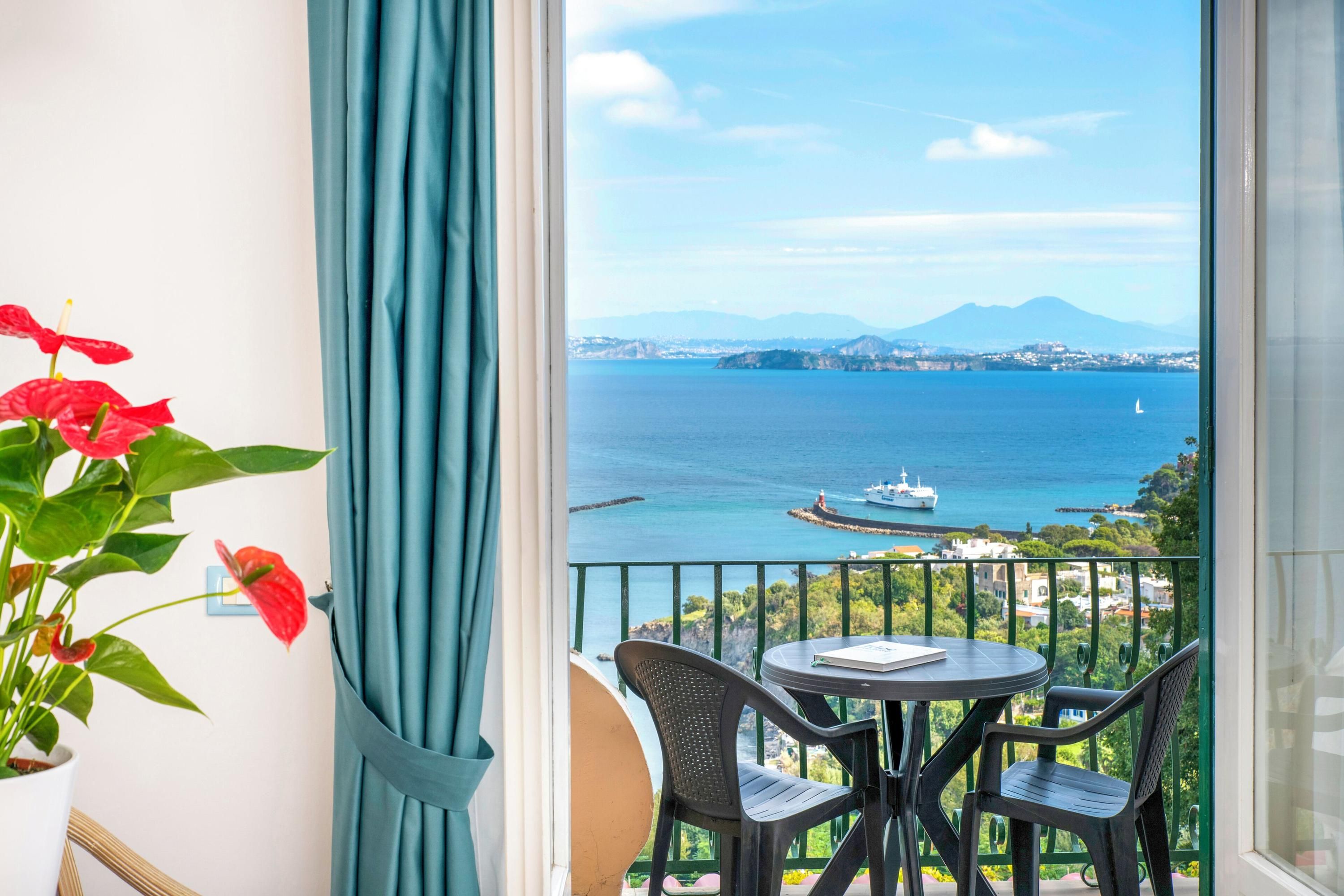 Hotel Villa Ireos - איסקיה - מרפסת