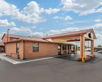 Econo Lodge Nashville North - Nashville - Edificio